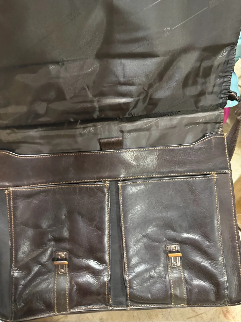 Kenneth Cole Reaction Brown Leather Laptop Business Messenger Bag Briefcase 16